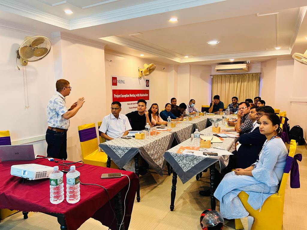 एच.आई.भि.एड्सका बारेमा सरोकारवालासँग छलफल, सचेतना जगाउनुपर्नेमा जोड 